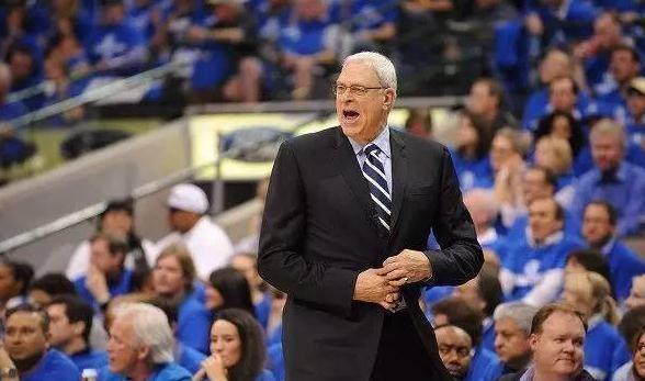 舆论的两极 舆论的两极