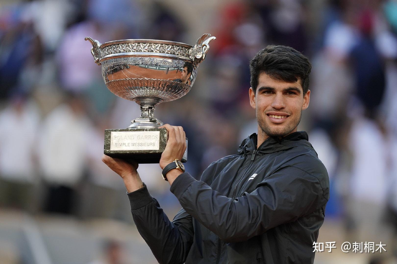 强有力的后 强有力的后