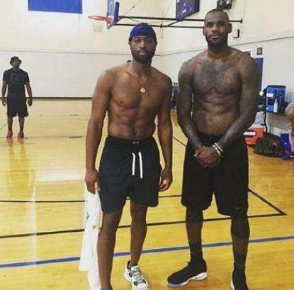 于重建阶段 于重建阶段